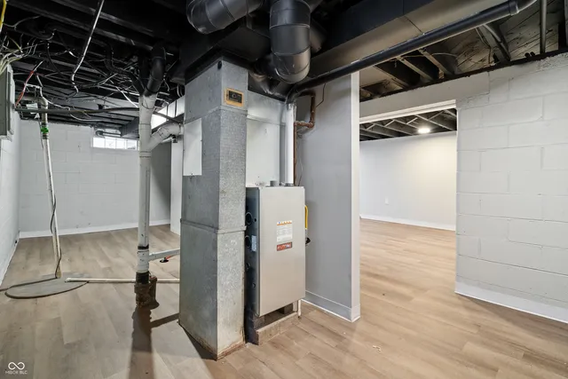 $274,900 | 306 North 18th Avenue, Beech Grove, IN 46107