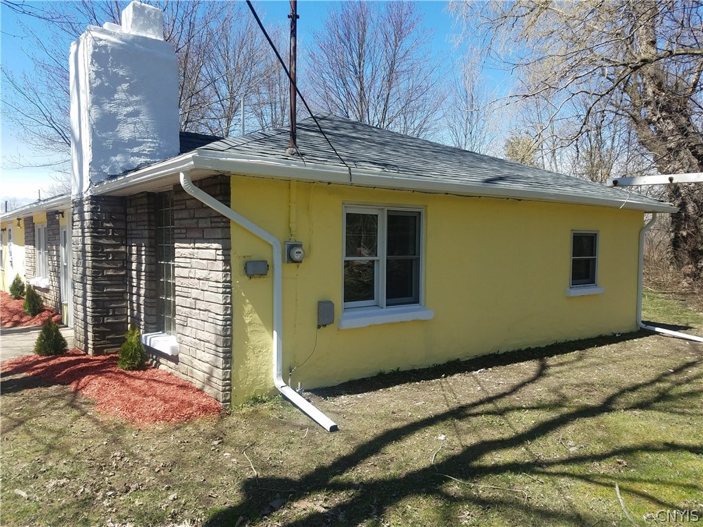 7038 North Manlius Road Manlius, NY 13082 - Photo 1 of 1 Gallery Image 1