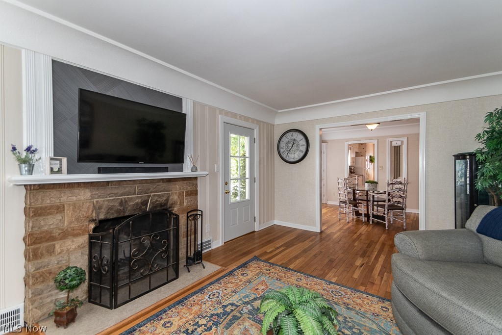 1627 Richmond Road Cleveland, OH 44124 - Photo 11 of 35 Gallery Image 11