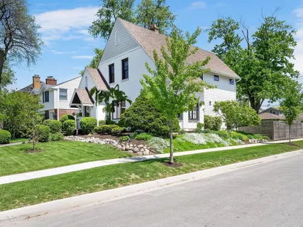 $1,074,900 | 591 South Poplar Avenue, Elmhurst, IL 60126