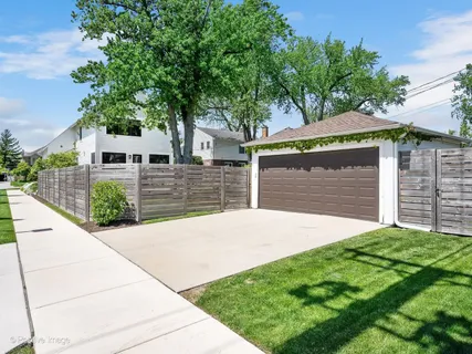 $1,074,900 | 591 South Poplar Avenue, Elmhurst, IL 60126