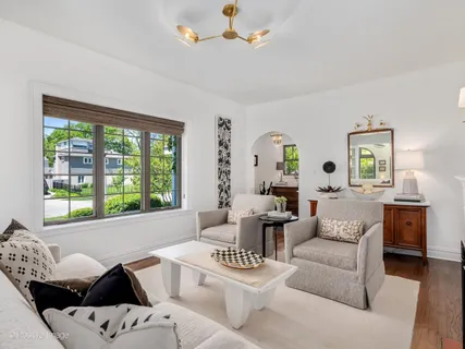 $1,074,900 | 591 South Poplar Avenue, Elmhurst, IL 60126