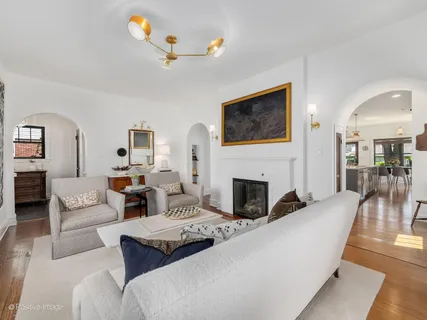 $1,074,900 | 591 South Poplar Avenue, Elmhurst, IL 60126