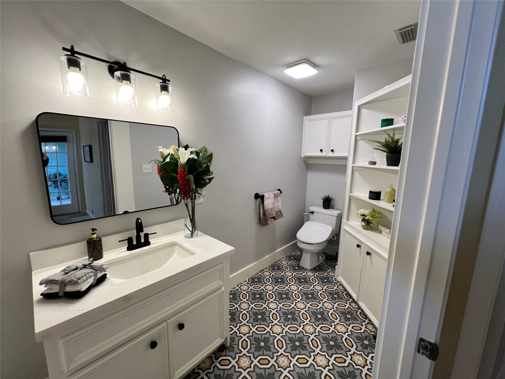 4900 Floyd Street, Unit 4 Houston, TX 77007 - Photo 15 of 27