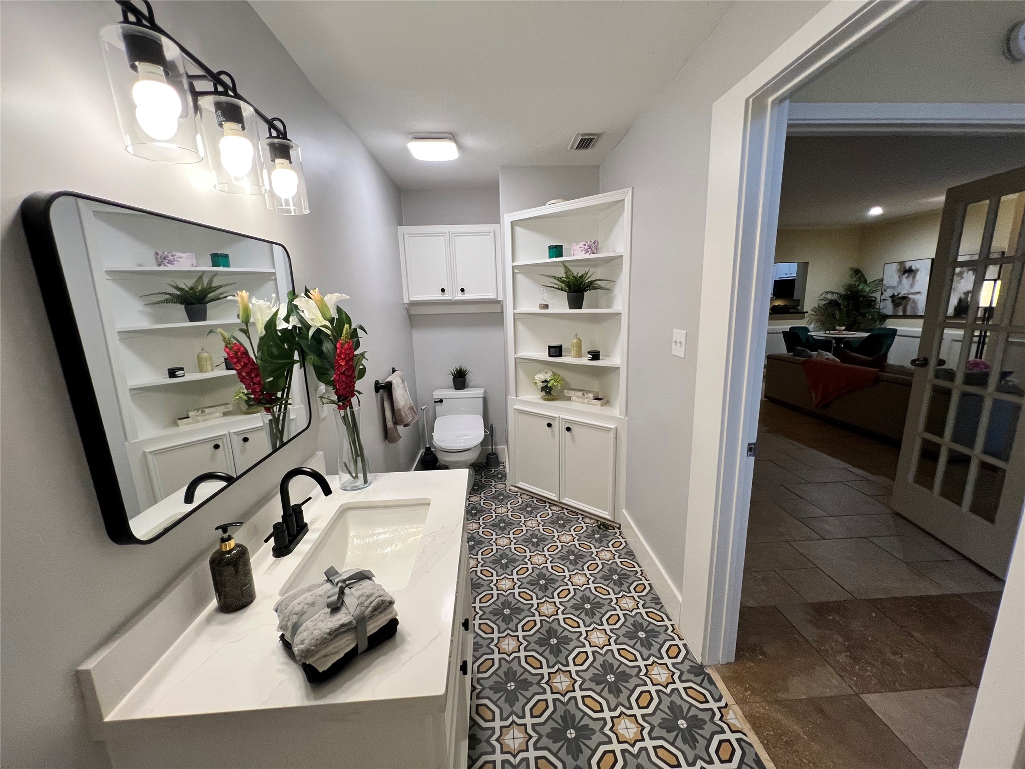 4900 Floyd Street, Unit 4 Houston, TX 77007 - Photo 17 of 27