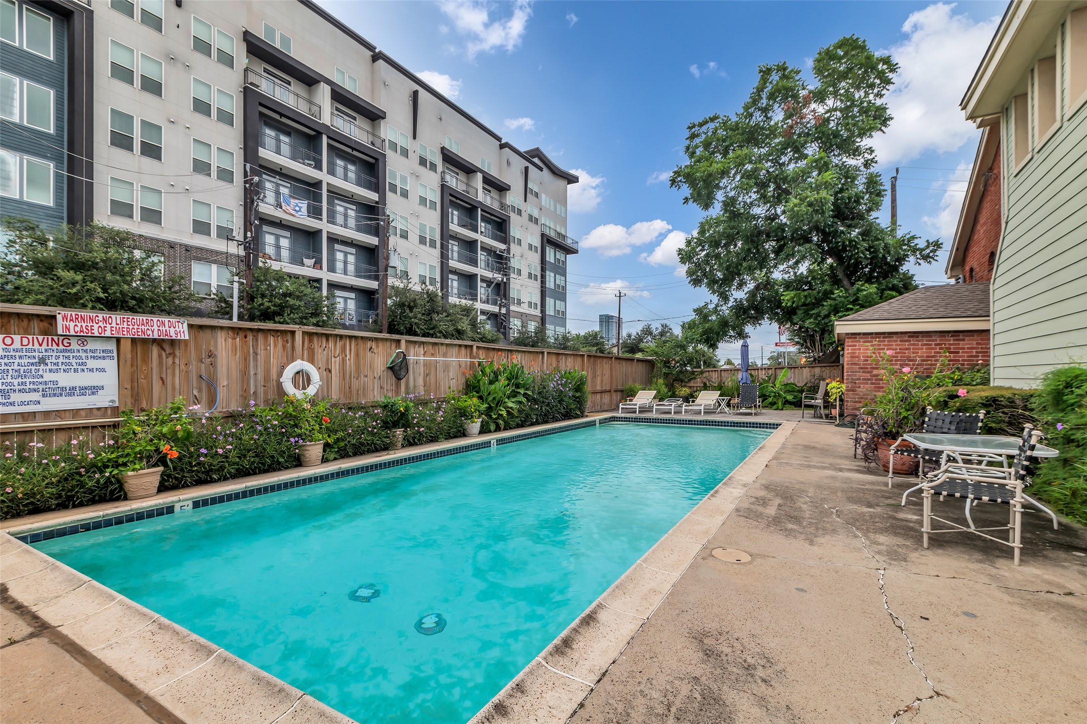 4900 Floyd Street, Unit 4 Houston, TX 77007 - Photo 27 of 27 Well maintained community pool.