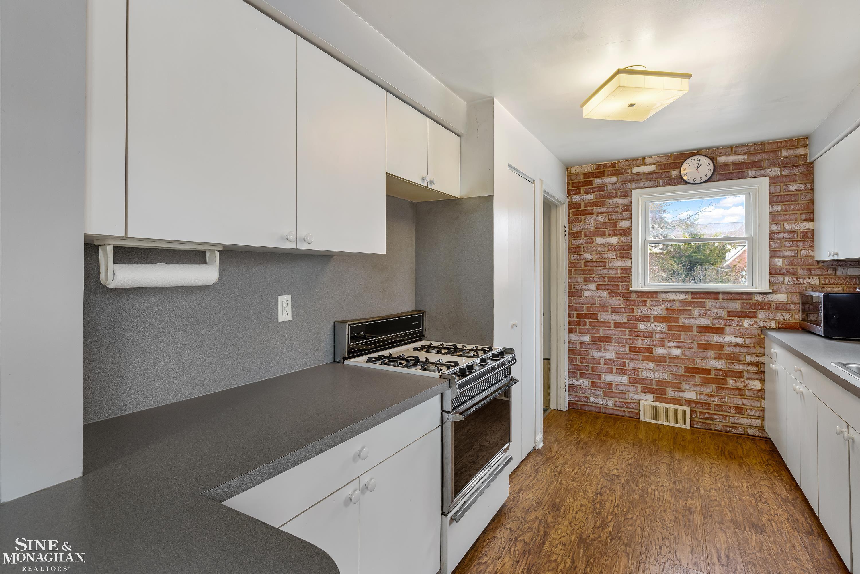 532 East Avon Road Rochester Hills, MI 48307 - Photo 15 of 39 Gallery Image 15