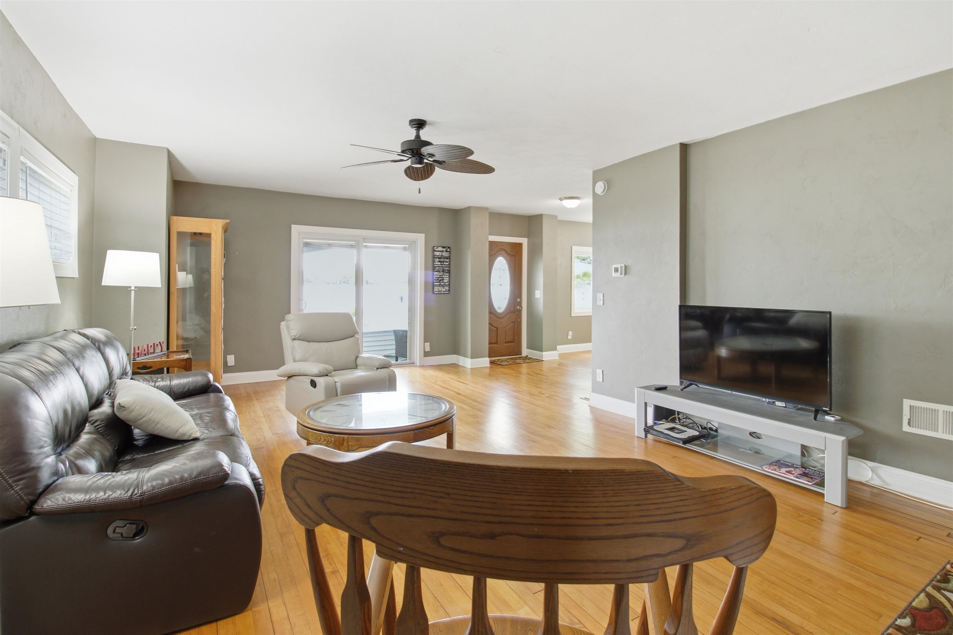 135 South Brittingham Place Madison, WI 53715 - Photo 11 of 27