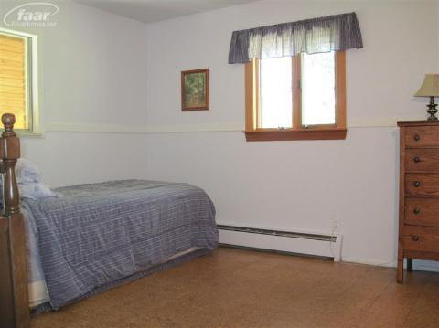 6025 Beecher Road Flint, MI 48532 - Photo 9 of 24 20220800-8.JPG