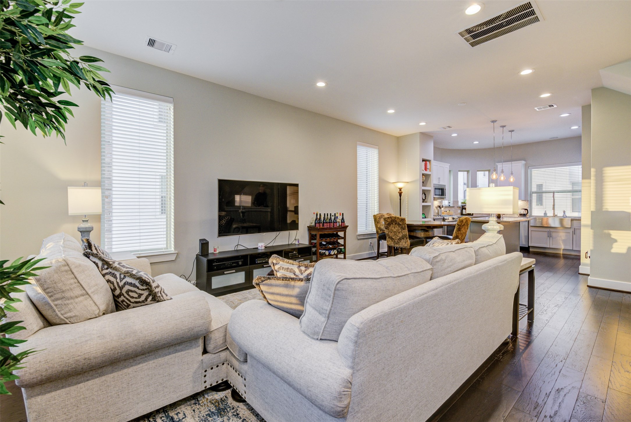 710 Clark Street Houston, TX 77020 - Photo 24 of 37