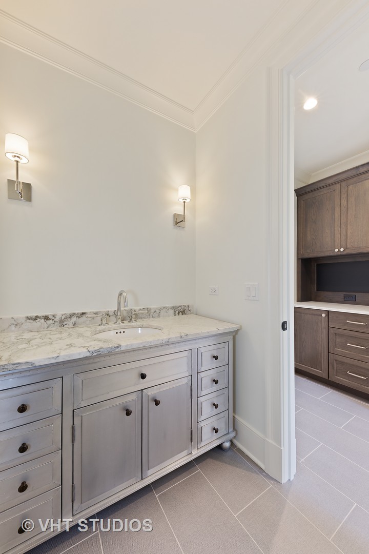 810 Highview Avenue Glen Ellyn, IL 60137 - Photo 38 of 45