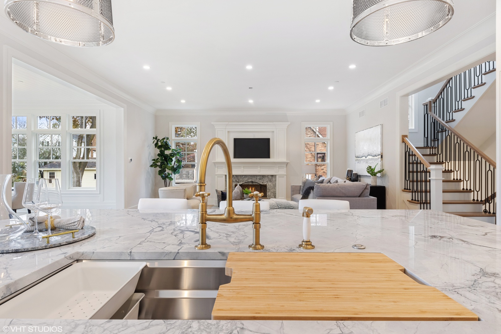 810 Highview Avenue Glen Ellyn, IL 60137 - Photo 5 of 45