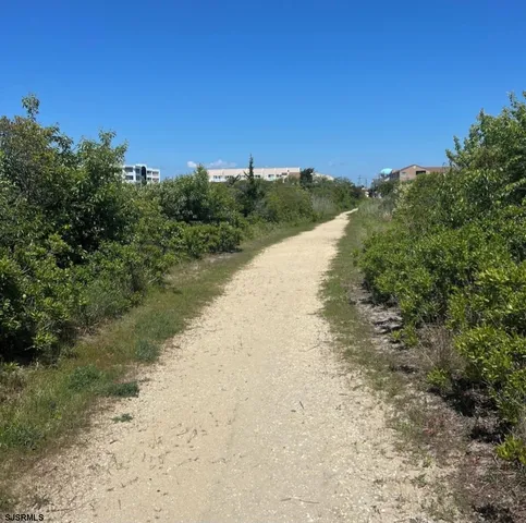 $2,250 | 323 44th Street South, Unit 106, Brigantine, NJ 08203