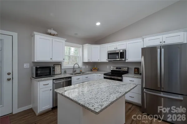 $289,000 | 660 West 9th Street, Newton, NC 28658