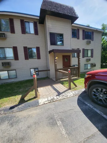 $265,000 | 9 Treetop Circle, Unit 34, Laconia, NH 03246