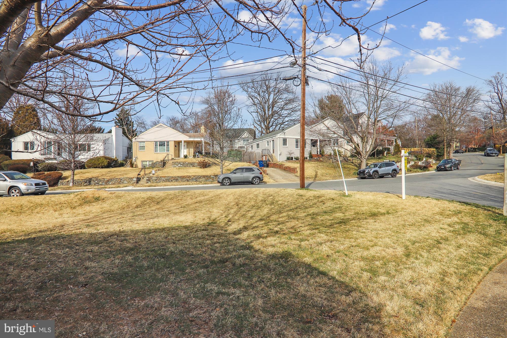 2700 Ross Road Chevy Chase, MD 20815 - Photo 11 of 54 View From Front
