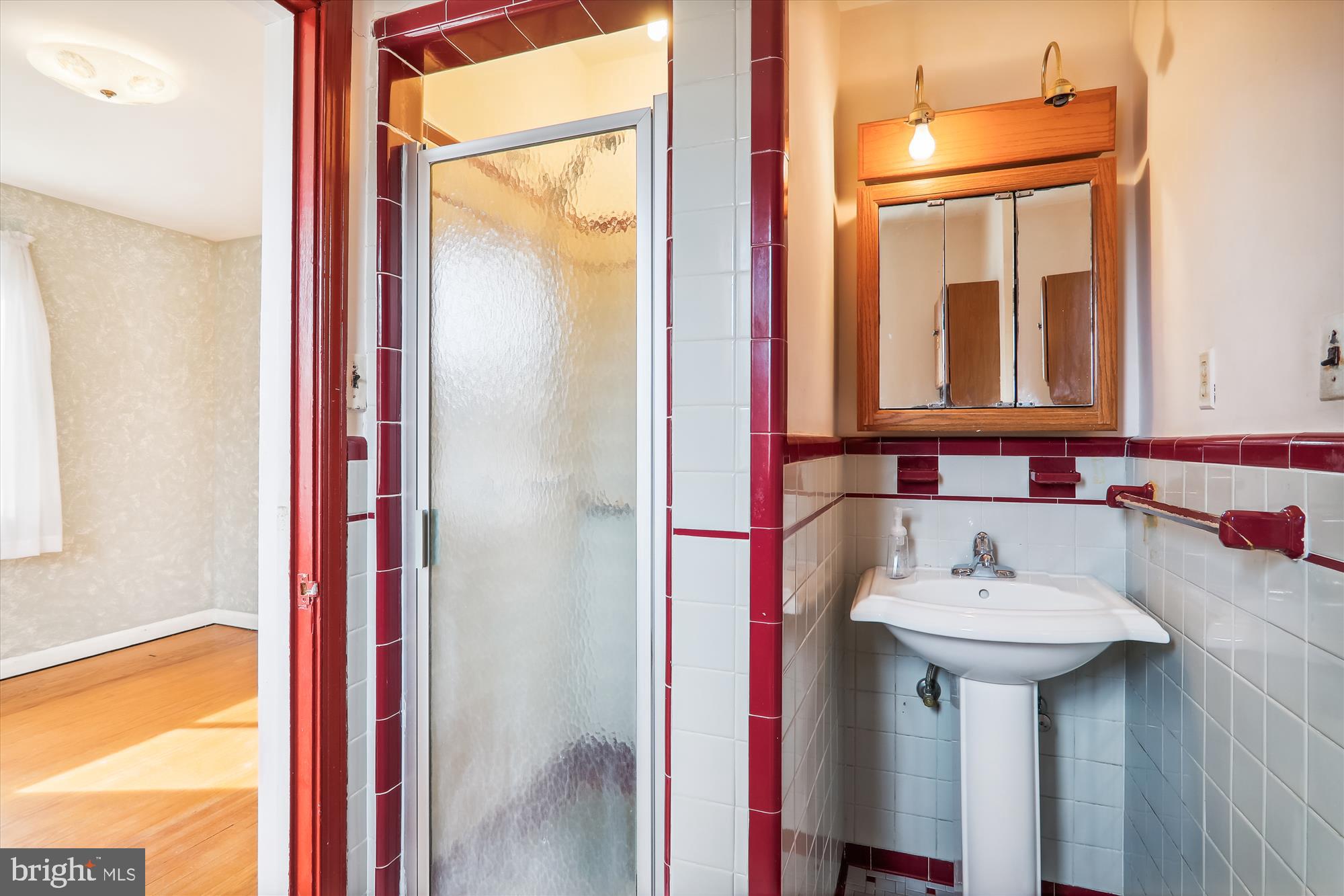 2700 Ross Road Chevy Chase, MD 20815 - Photo 22 of 54 Buddy Bath