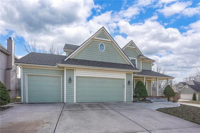 $477,000 | 2205 Southeast Meeting Street, Lee's Summit, MO 64063