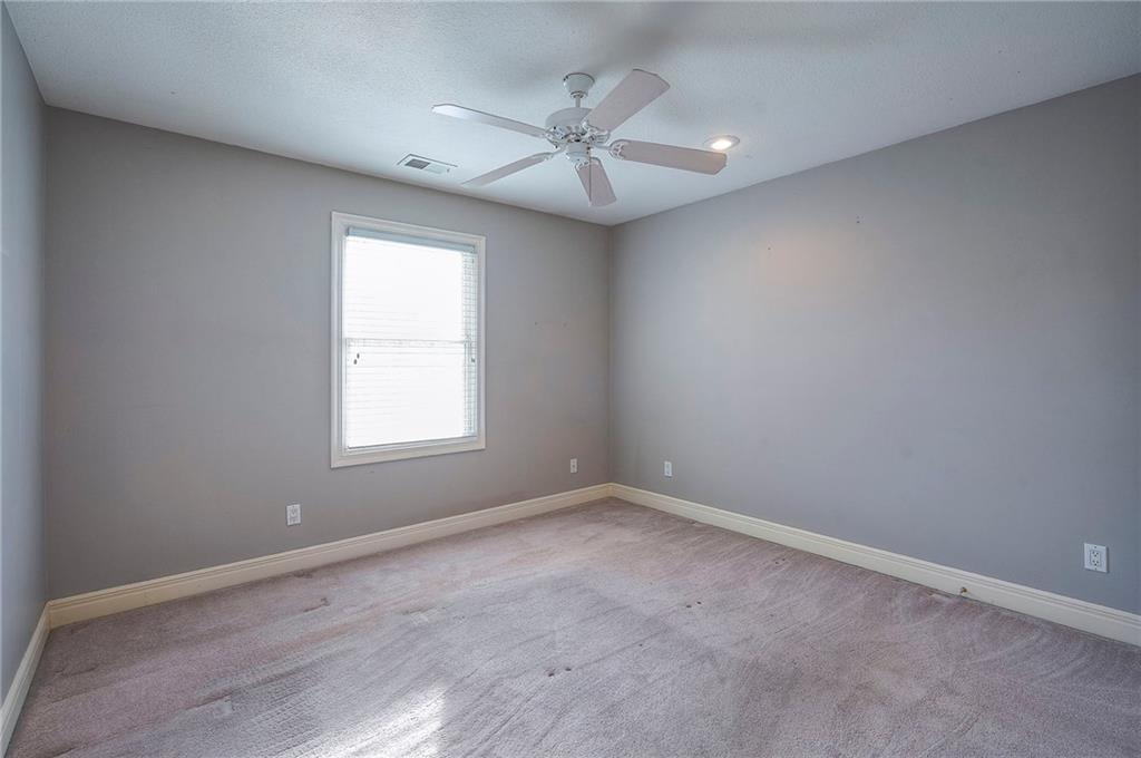 2205 Southeast Meeting Street Lee's Summit, MO 64063 - Photo 38 of 67