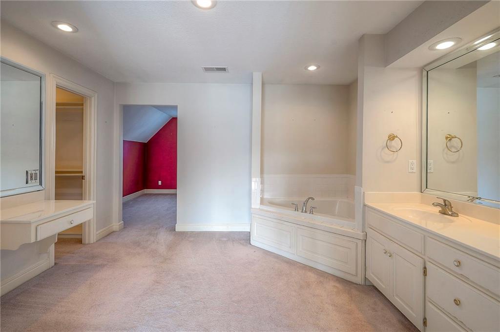 2205 Southeast Meeting Street Lee's Summit, MO 64063 - Photo 46 of 67