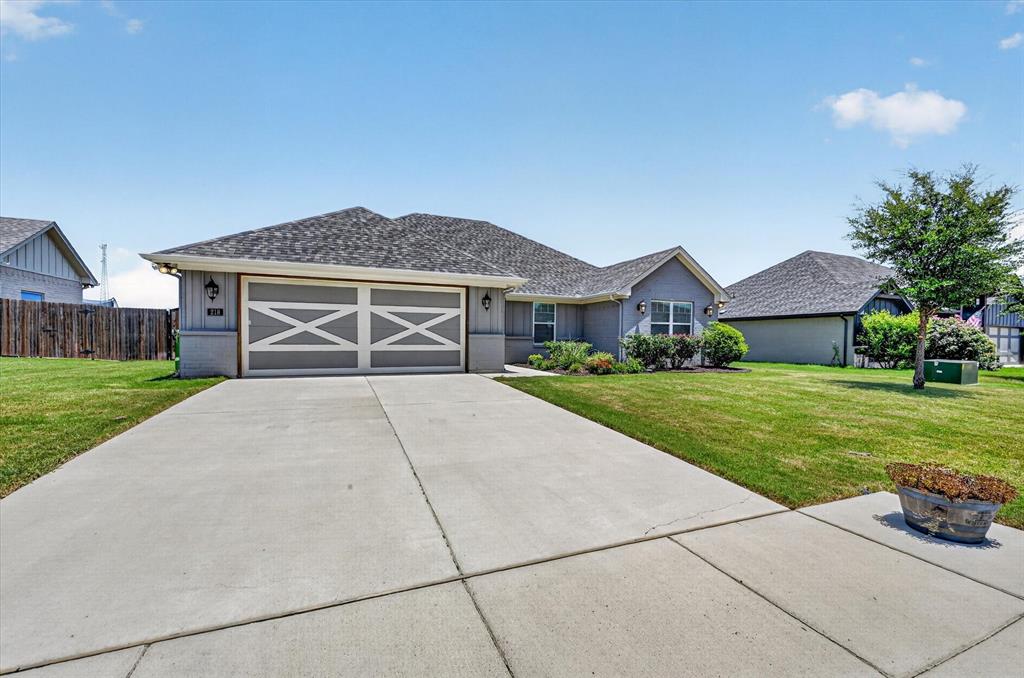 218 Rees Avenue Godley, TX 76044 - Photo 2 of 28