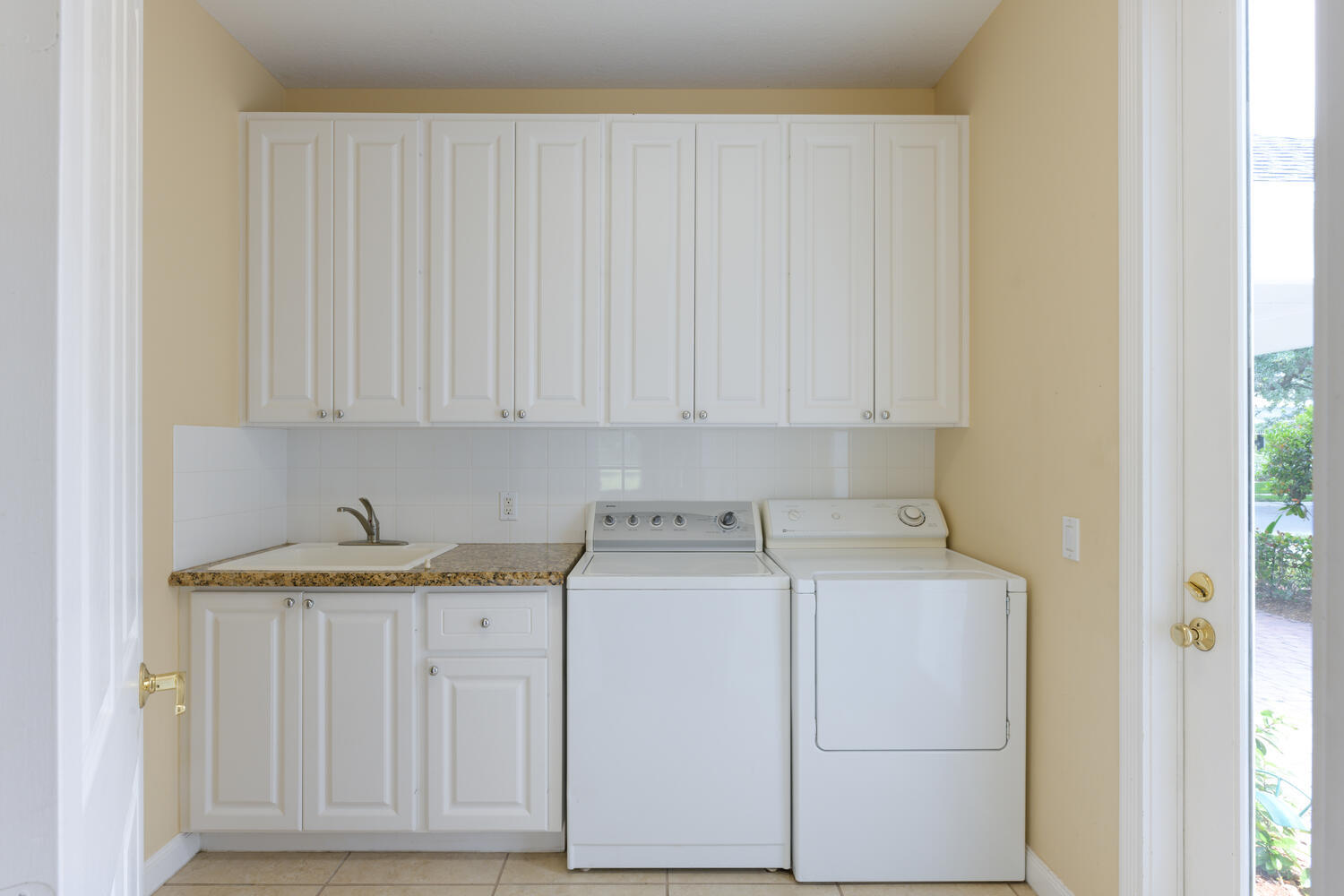 244 Barbados Drive Jupiter, FL 33458 - Photo 24 of 51 a view of cabinets and sink
