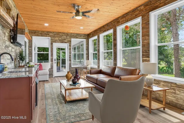 $849,900 | 1567 Colonist Square Southwest, Ocean Isle Beach, NC 28469