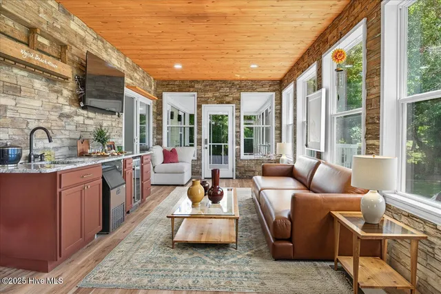 $849,900 | 1567 Colonist Square Southwest, Ocean Isle Beach, NC 28469