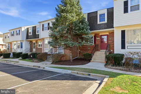 $440,000 | 3922 Tynewick Drive, Unit 10, Silver Spring, MD 20906