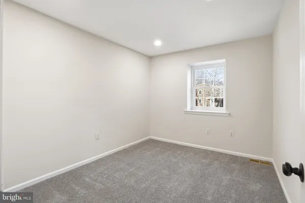 $440,000 | 3922 Tynewick Drive, Unit 10, Silver Spring, MD 20906