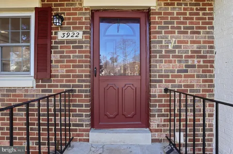 $440,000 | 3922 Tynewick Drive, Unit 10, Silver Spring, MD 20906