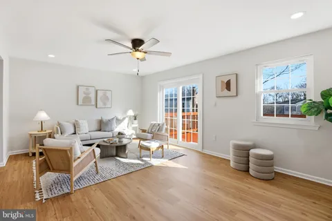 $440,000 | 3922 Tynewick Drive, Unit 10, Silver Spring, MD 20906