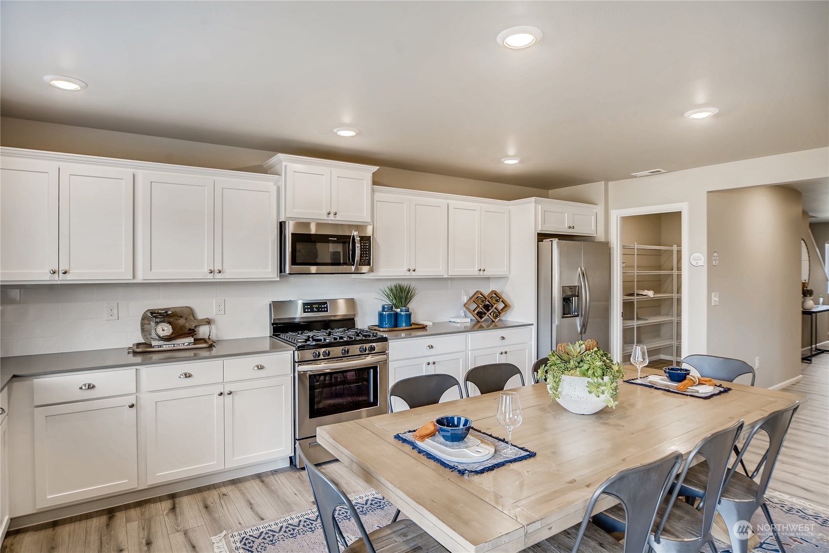 441 Northeast Ridge Point Boulevard, Unit 109 Belfair, WA 98528 - Photo 5 of 24 Gallery Image 5