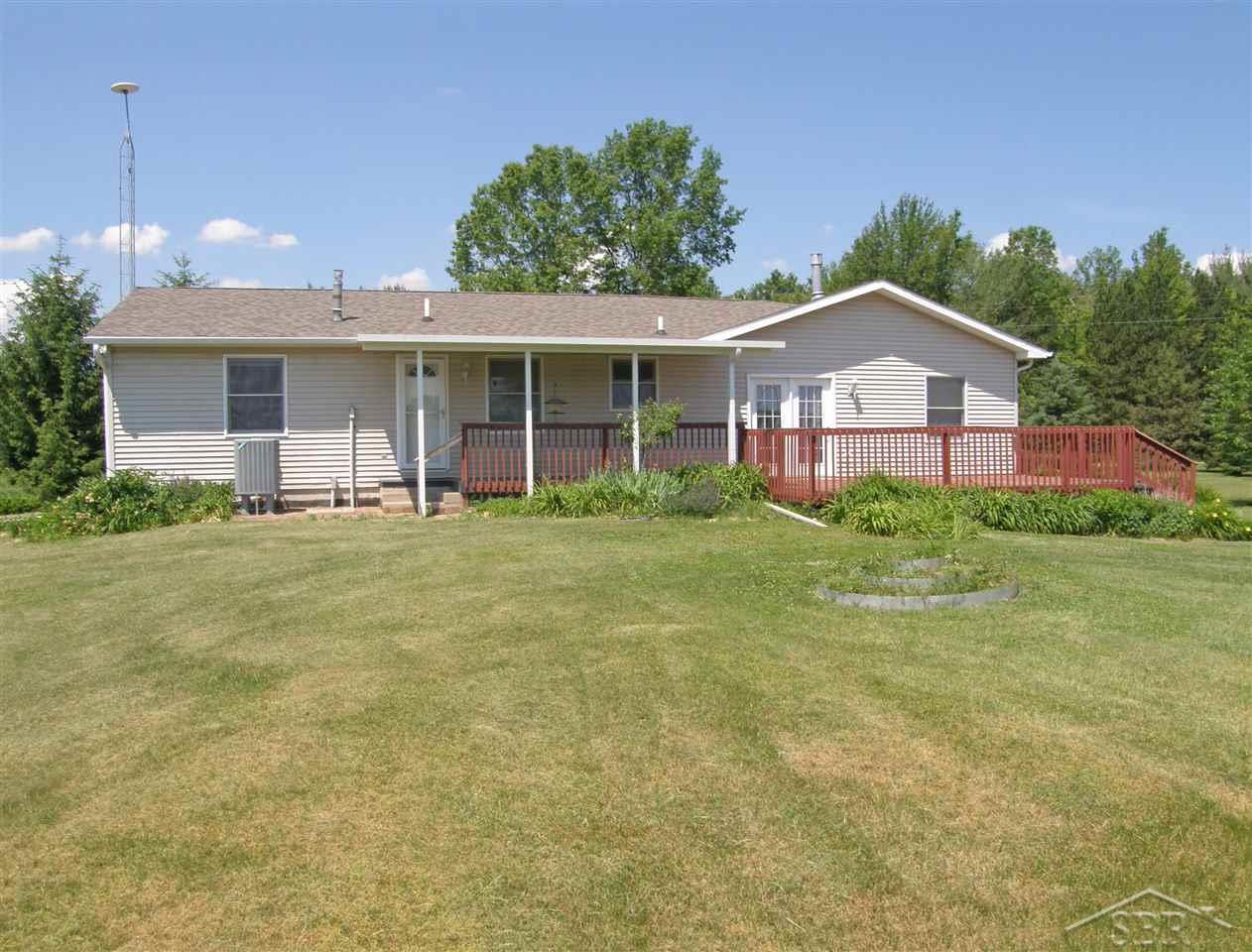 5603 South Iva Road St. Charles, MI 48655 - Photo 17 of 31 50014890-16.JPG