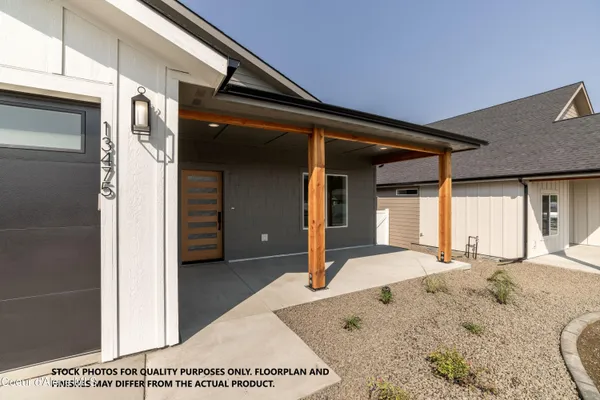 $685,000 | 13379 North Bale Street, Rathdrum, ID 83858