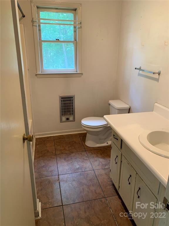 2310 Staircase Road Lenoir, NC 28645 - Photo 6 of 7 Gallery Image 6