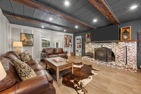 $1,195,000 | 14 Rainbow Lane, Mashpee, MA 02649