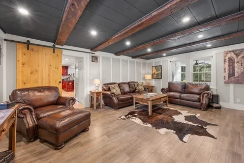 $1,195,000 | 14 Rainbow Lane, Mashpee, MA 02649