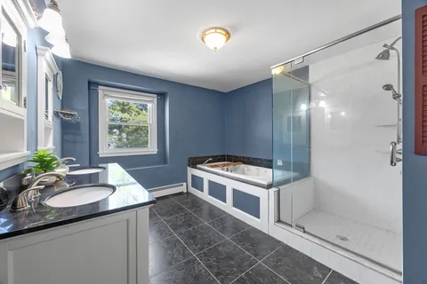 $1,195,000 | 14 Rainbow Lane, Mashpee, MA 02649