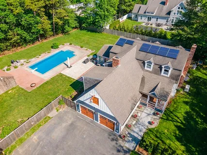 $1,195,000 | 14 Rainbow Lane, Mashpee, MA 02649