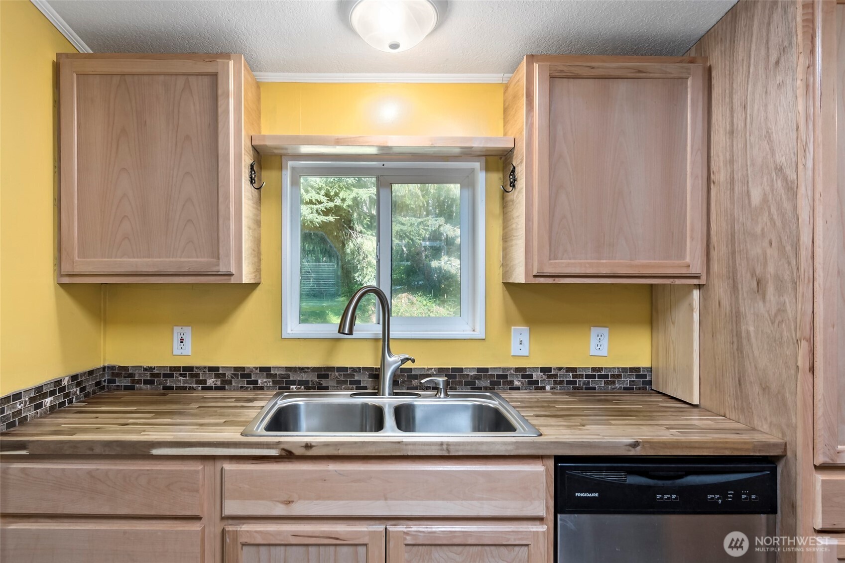 16697 State Rte 20 Coupeville, WA 98239 - Photo 14 of 40