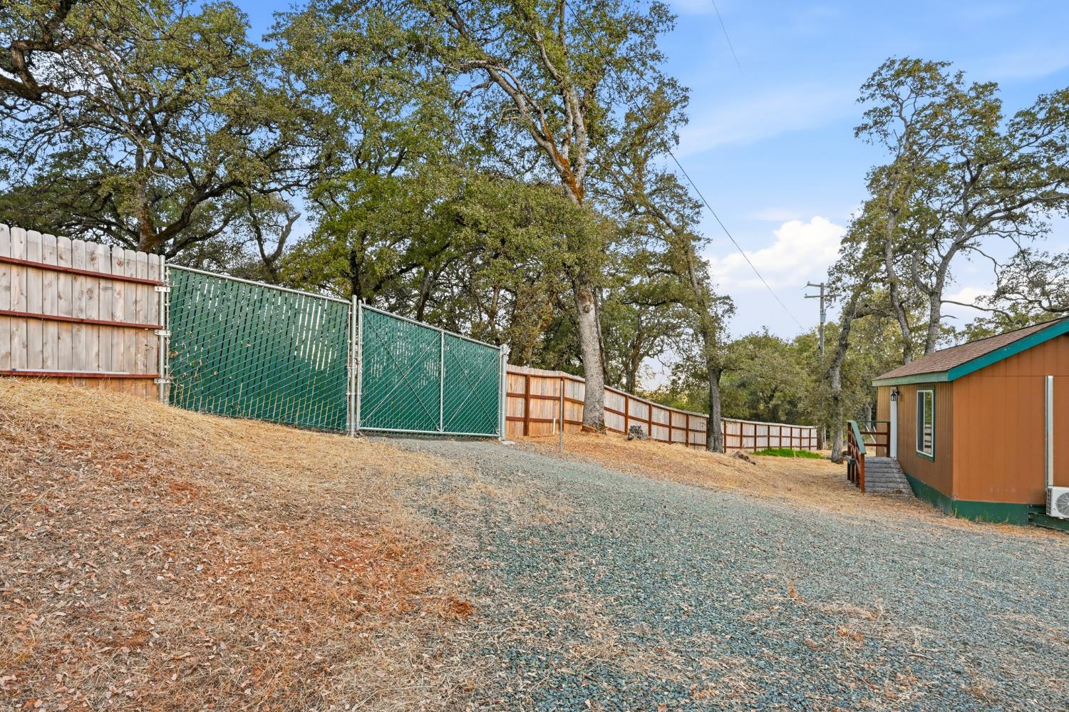 11657 Deerlick Road Rough and Ready, CA 95975 - Photo 40 of 49 Entry close to the mobiles
