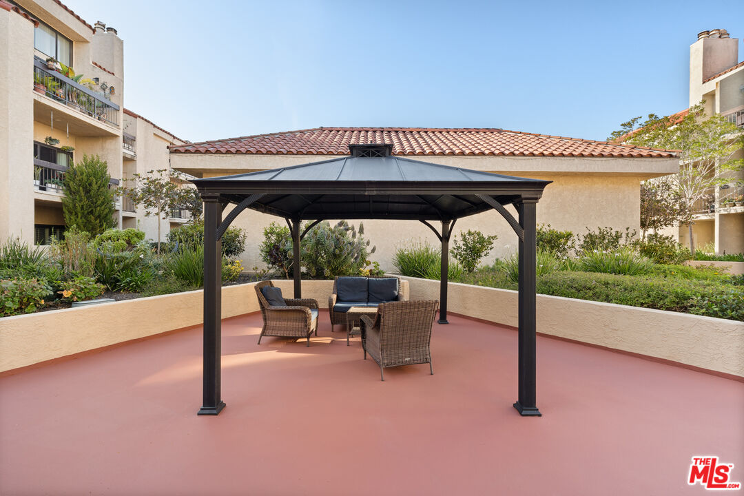 8180 Manitoba Street, Unit 102 Playa del Rey, CA 90293 - Photo 27 of 29