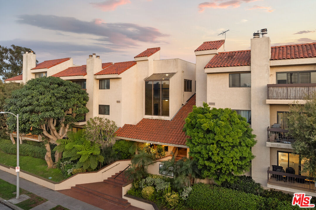 8180 Manitoba Street, Unit 102 Playa del Rey, CA 90293 - Photo 28 of 29