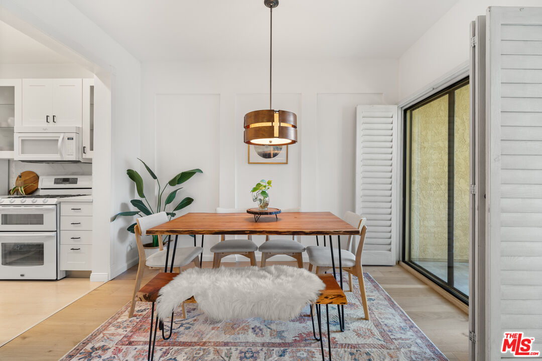 8180 Manitoba Street, Unit 102 Playa del Rey, CA 90293 - Photo 8 of 29