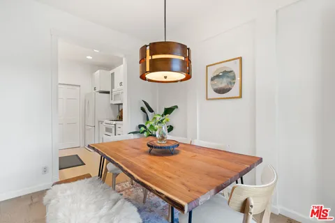 $949,000 | 8180 Manitoba Street, Unit 102, Playa del Rey, CA 90293