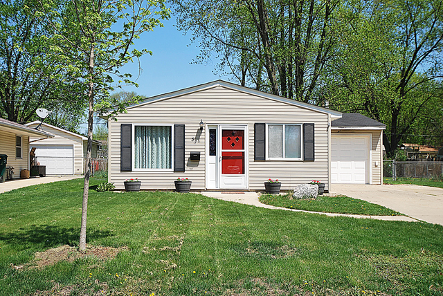37 Chatham Place Montgomery, IL 60538 - Photo 3 of 26