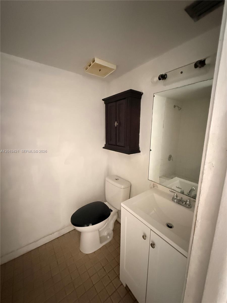 3199 Foxcroft Road, Unit 311 Miramar, FL 33025 - Photo 3 of 6
