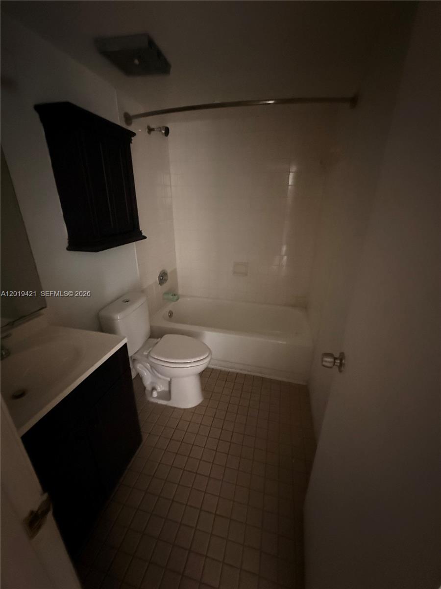 3199 Foxcroft Road, Unit 311 Miramar, FL 33025 - Photo 5 of 6