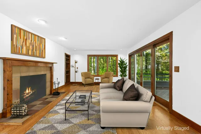 $985,000 | 90 Old Stagecoach Road, Redding, CT 06896